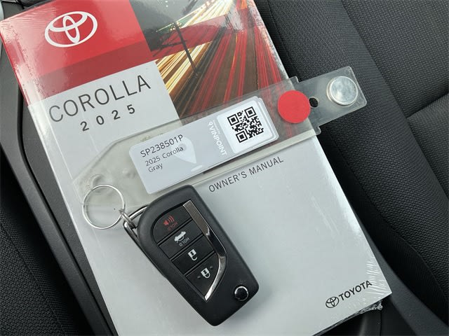 2025 Toyota Corolla LE 26