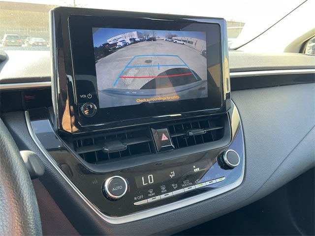 2023 Toyota Corolla LE 24