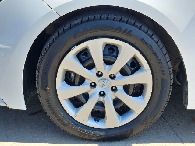 Thumbnail: 2025 Toyota Corolla - 4