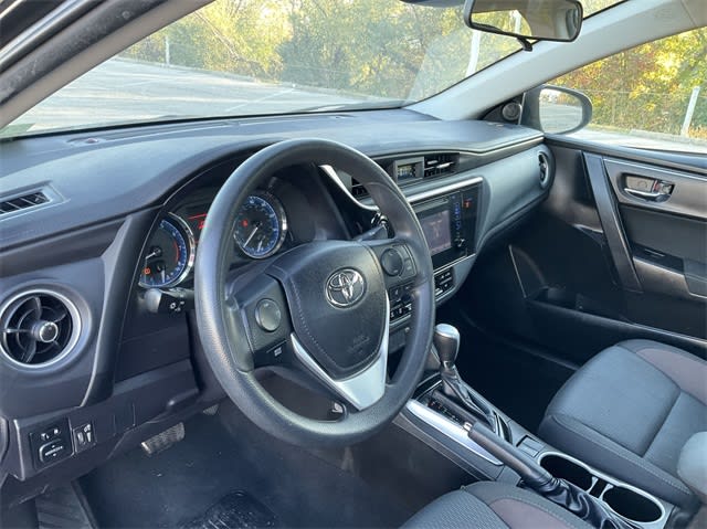 2019 Toyota Corolla LE 2