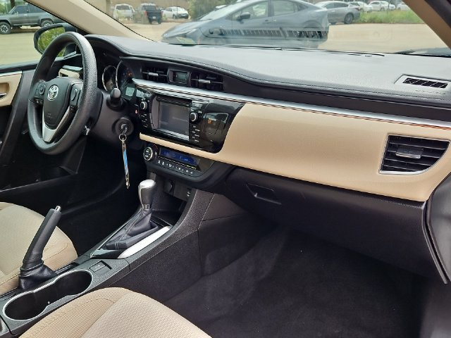Thumbnail: 2016 Toyota Corolla - 8