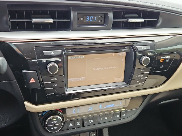 Thumbnail: 2016 Toyota Corolla - 13