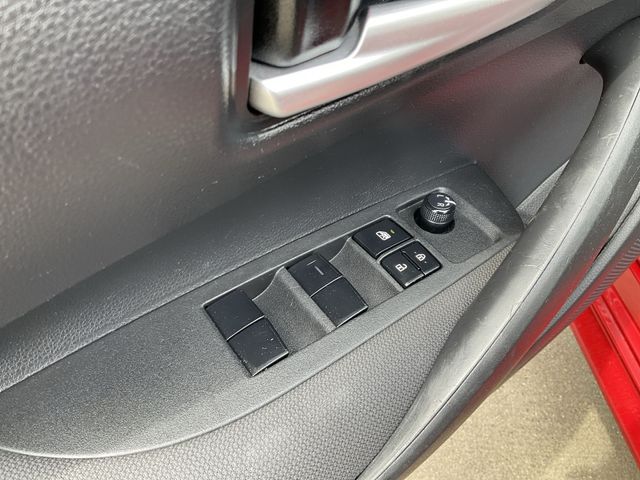 Thumbnail: 2021 Toyota Corolla - 22