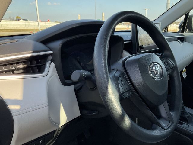 Thumbnail: 2026 Toyota Corolla Cross - 21