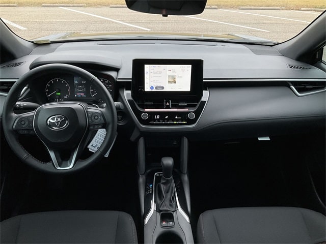 Thumbnail: 2025 Toyota Corolla Cross - 6