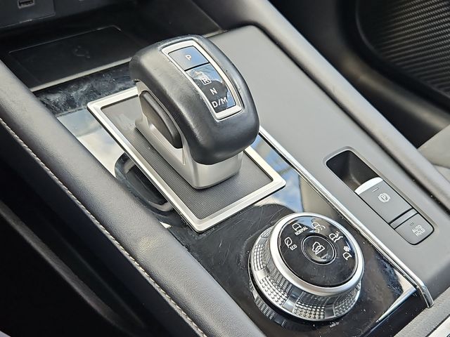 Thumbnail: 2024 Mitsubishi Outlander - 12
