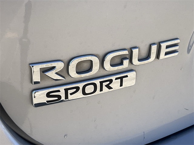 Thumbnail: 2019 Nissan Rogue Sport - 6