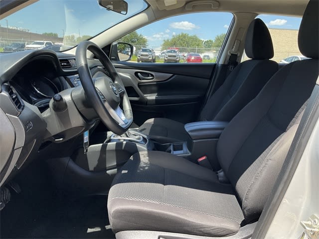 Thumbnail: 2019 Nissan Rogue Sport - 9