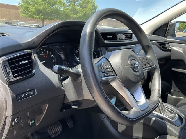 Thumbnail: 2019 Nissan Rogue Sport - 2