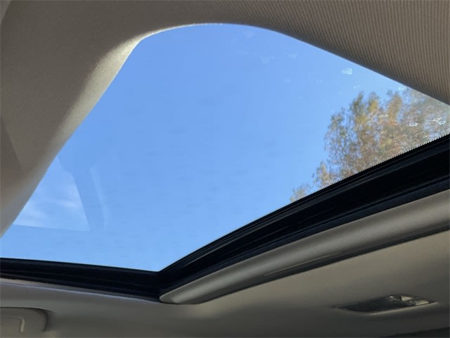 Thumbnail: 2020 Nissan Rogue Sport - 24