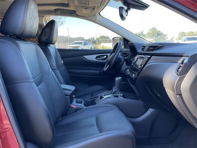 Thumbnail: 2020 Nissan Rogue Sport - 25