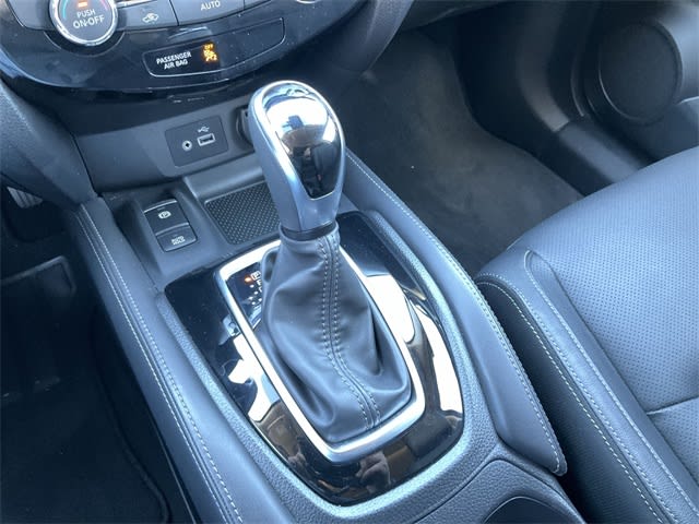 Thumbnail: 2020 Nissan Rogue Sport - 14