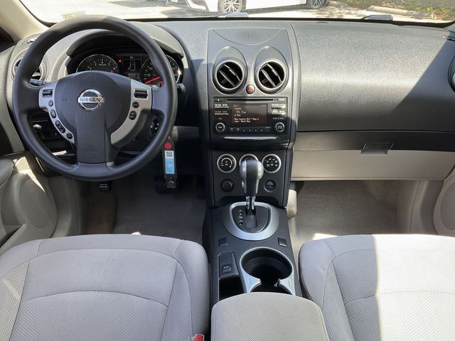 Thumbnail: 2015 Nissan Rogue - 10