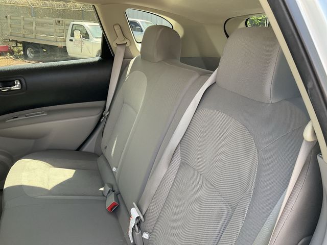 Thumbnail: 2015 Nissan Rogue - 13