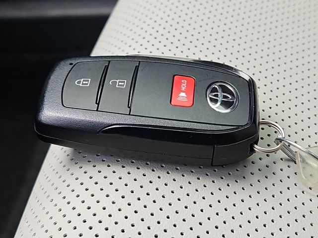 Thumbnail: 2024 Toyota Prius - 17