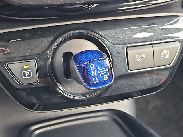 Thumbnail: 2022 Toyota Prius - 28