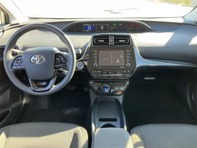 2022 Toyota Prius LE 8