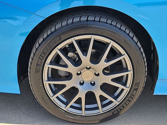 Thumbnail: 2019 Toyota Prius - 7