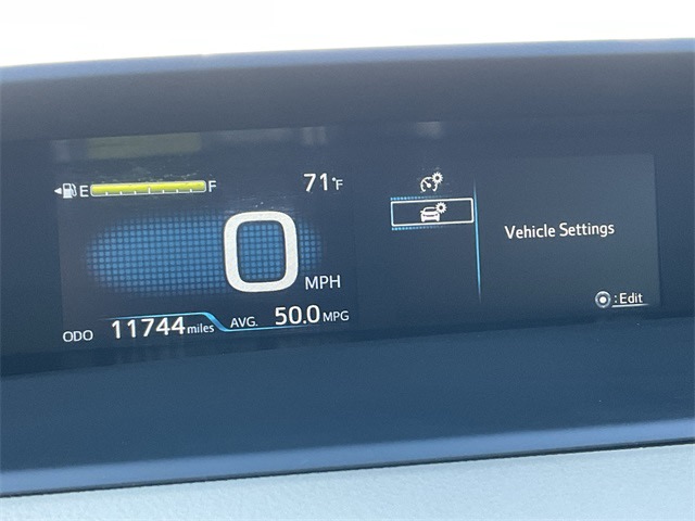 Thumbnail: 2019 Toyota Prius - 15