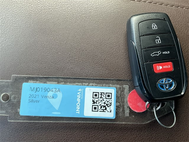 Thumbnail: 2021 Toyota Venza - 8