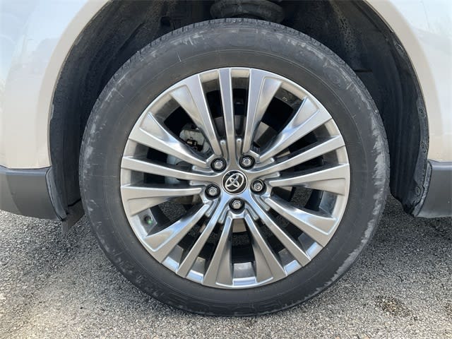 Thumbnail: 2021 Toyota Venza - 5