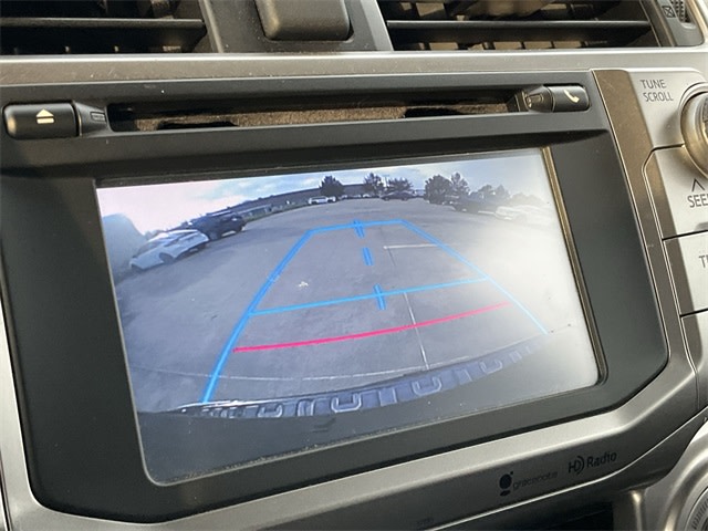 Thumbnail: 2015 Toyota 4Runner - 18