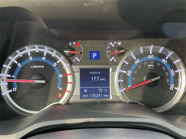 Thumbnail: 2015 Toyota 4Runner - 7