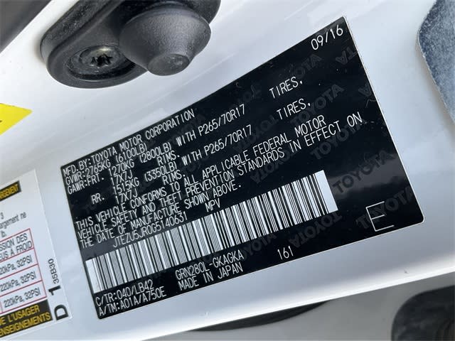 Thumbnail: 2016 Toyota 4Runner - 16