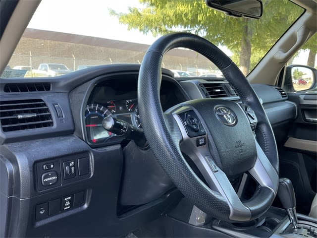 Thumbnail: 2016 Toyota 4Runner - 2