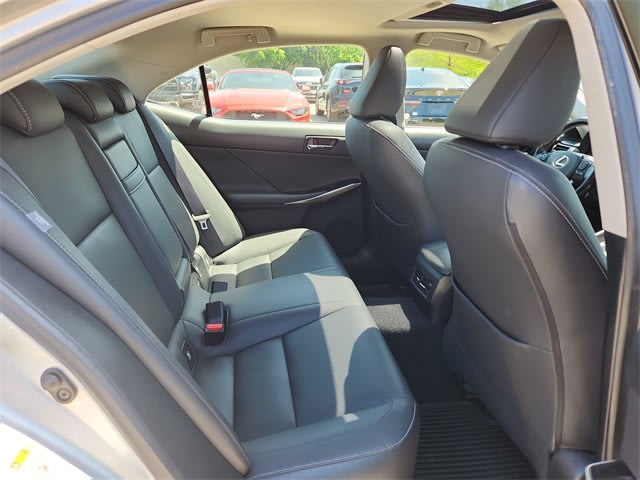 2016 Lexus IS 300 25