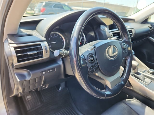2016 Lexus IS 300 2