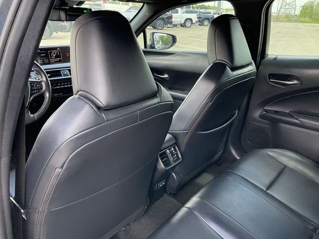 Thumbnail: 2021 Lexus UX - 9