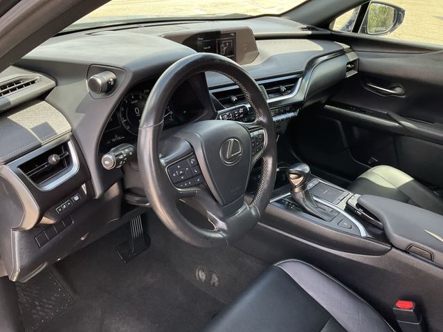 Thumbnail: 2021 Lexus UX - 2