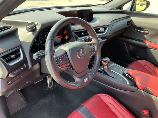 2021 Lexus UX 200 2
