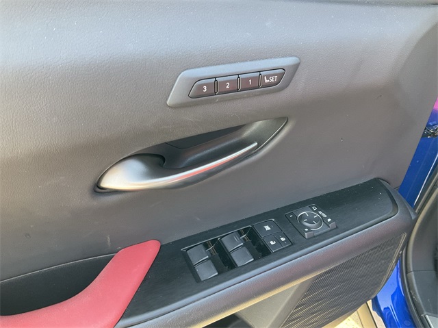 2021 Lexus UX 200 23