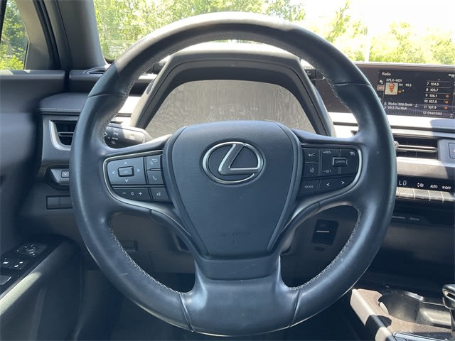Thumbnail: 2022 Lexus UX - 11