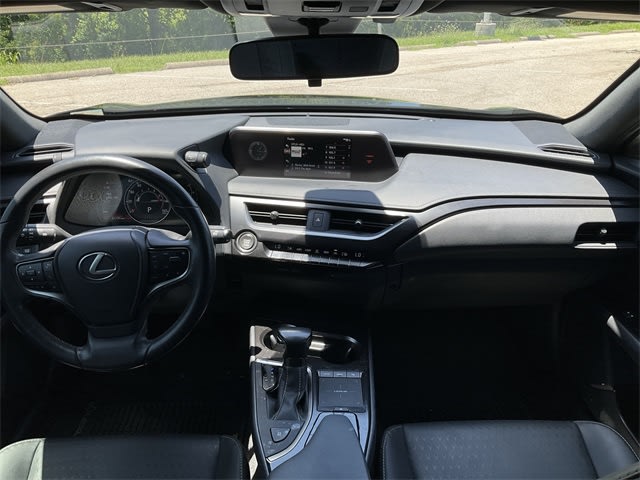 Thumbnail: 2022 Lexus UX - 7