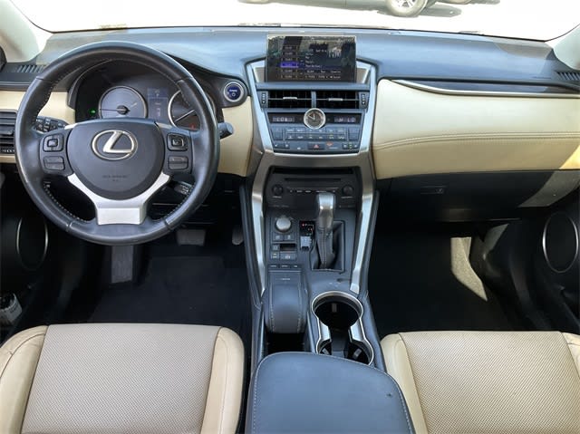 2015 Lexus NX Hybrid 300h 8