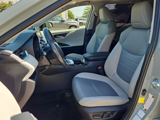 Thumbnail: 2019 Toyota RAV4 - 11