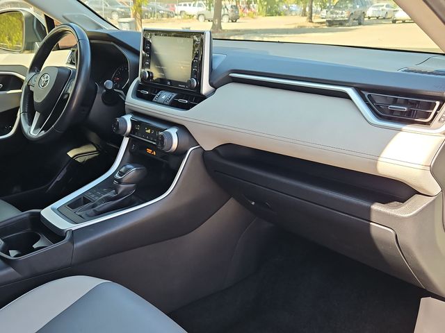 Thumbnail: 2019 Toyota RAV4 - 10