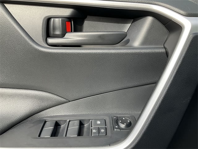 Thumbnail: 2025 Toyota RAV4 - 23