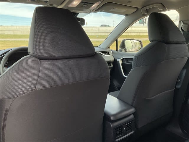 Thumbnail: 2025 Toyota RAV4 - 9