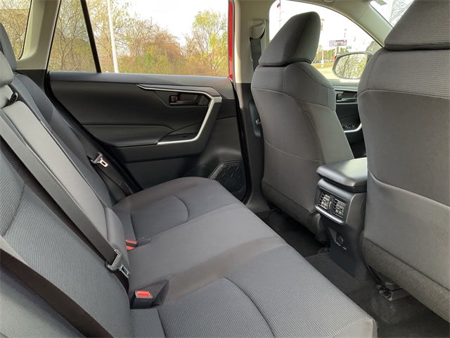 Thumbnail: 2025 Toyota RAV4 - 10