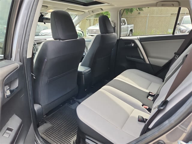Thumbnail: 2017 Toyota RAV4 - 10