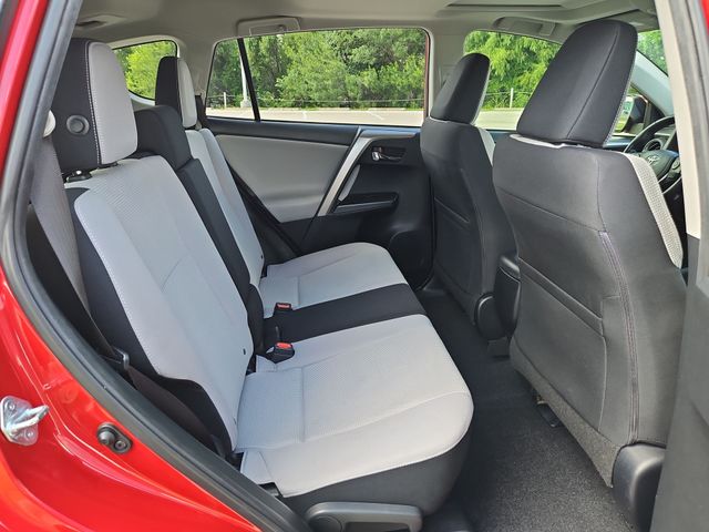 Thumbnail: 2017 Toyota RAV4 - 26