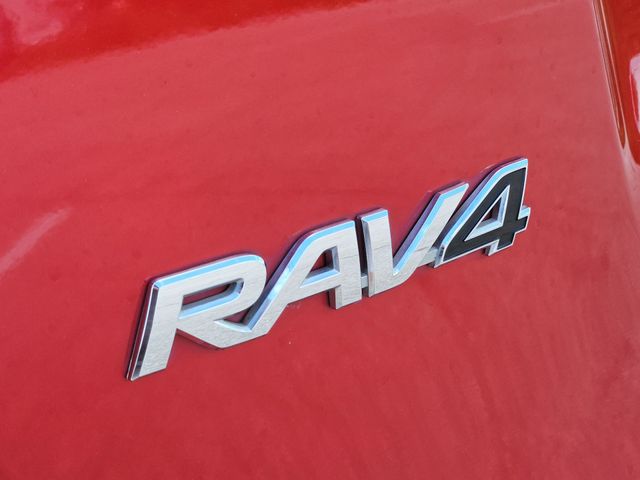 Thumbnail: 2017 Toyota RAV4 - 6