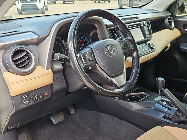 Thumbnail: 2018 Toyota RAV4 - 2