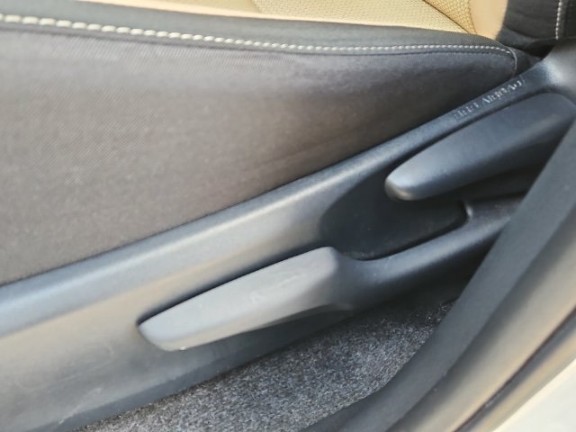 Thumbnail: 2018 Toyota RAV4 - 24