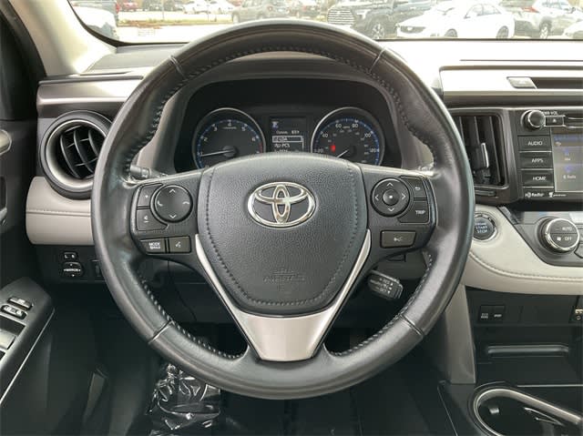 2018 Toyota RAV4 XLE 11