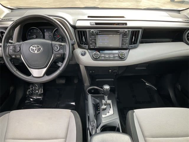 2018 Toyota RAV4 XLE 7